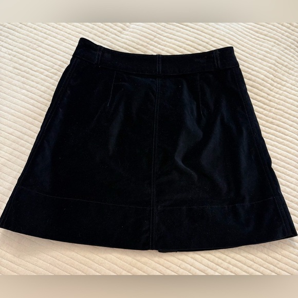 Kate Spade BROOME STREET VELOUR Black Button-Up mini Skirt Size 4. - Picture 13 of 17